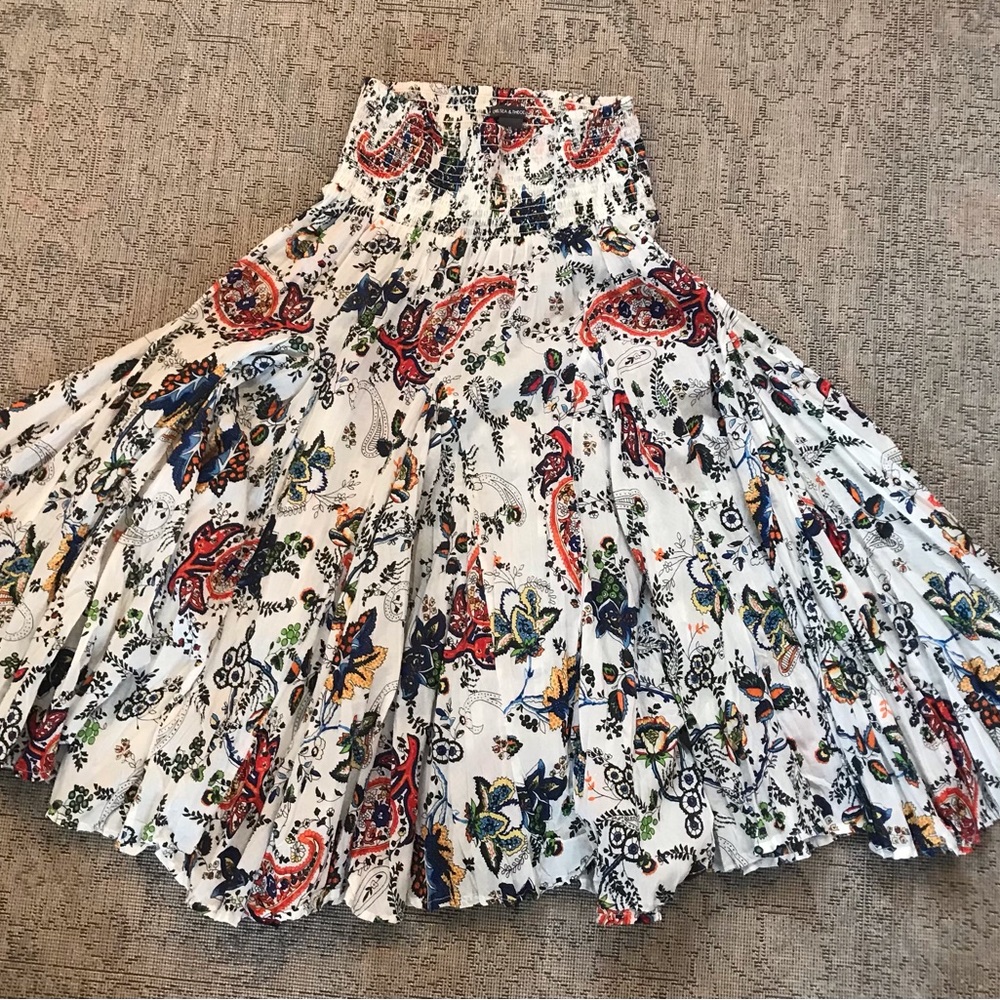 100% Cotton Made in India Size Medium by Chelsea & Theodore Skirt